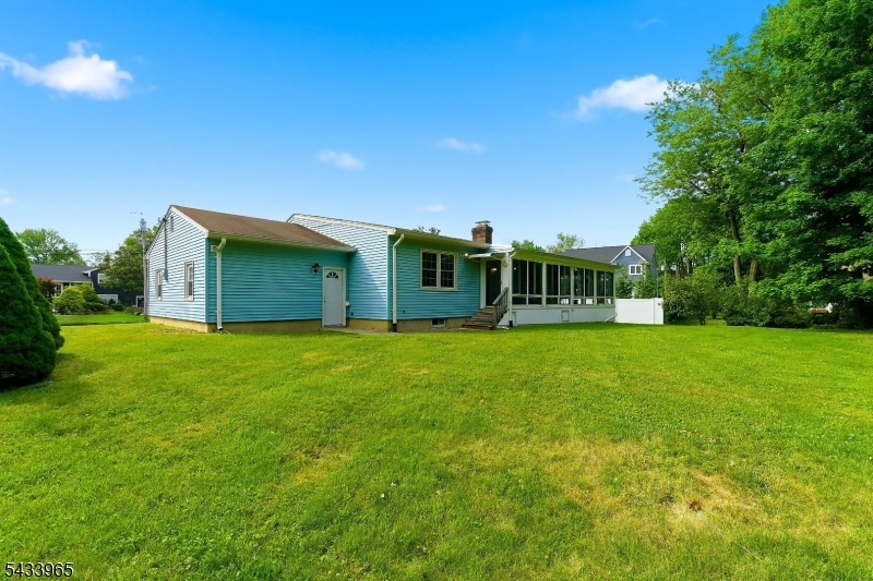 main property photo 22
