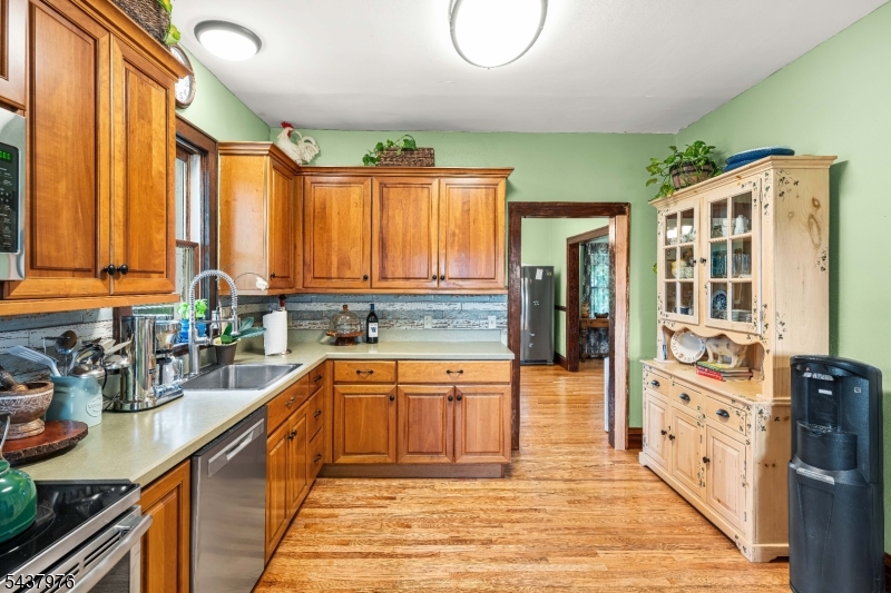 main property photo 14
