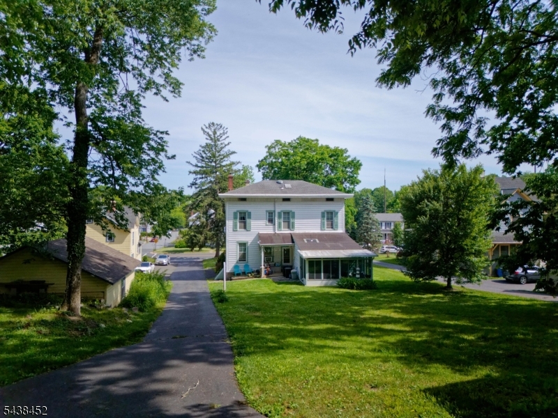 main property photo 39