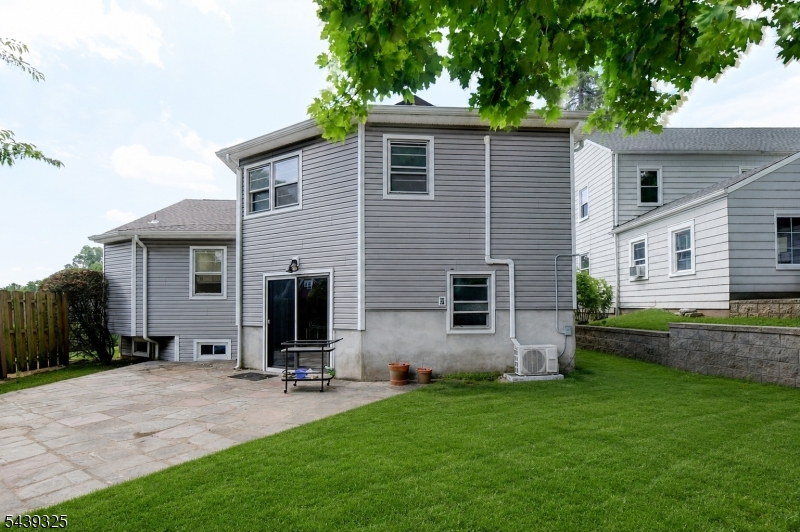 main property photo 34