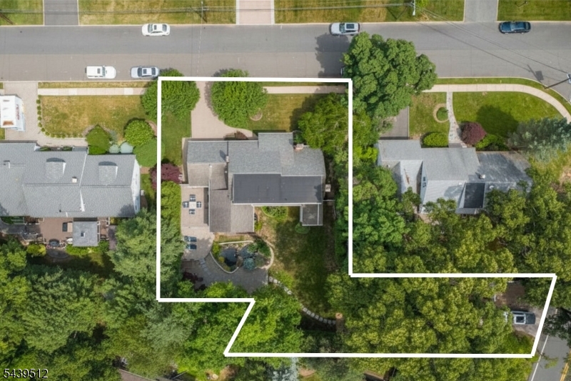 main property photo 45