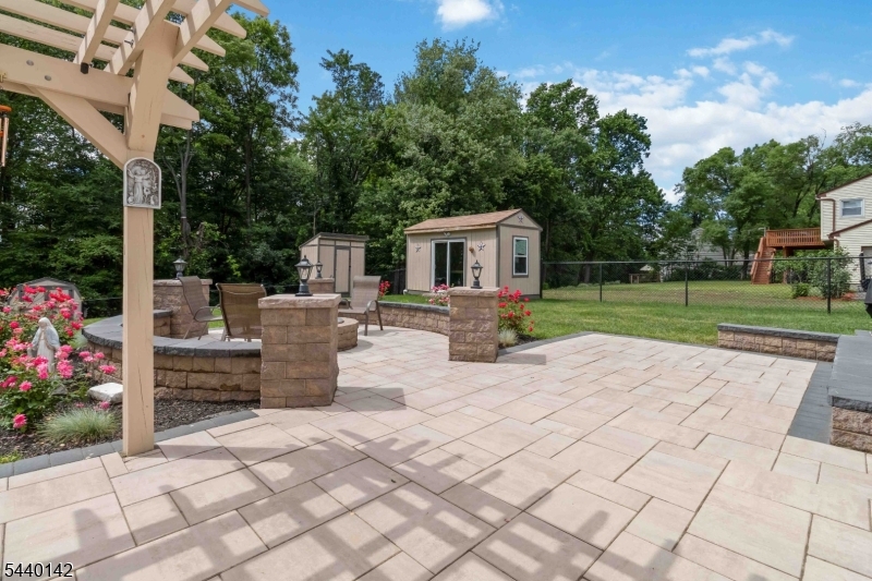 main property photo 47