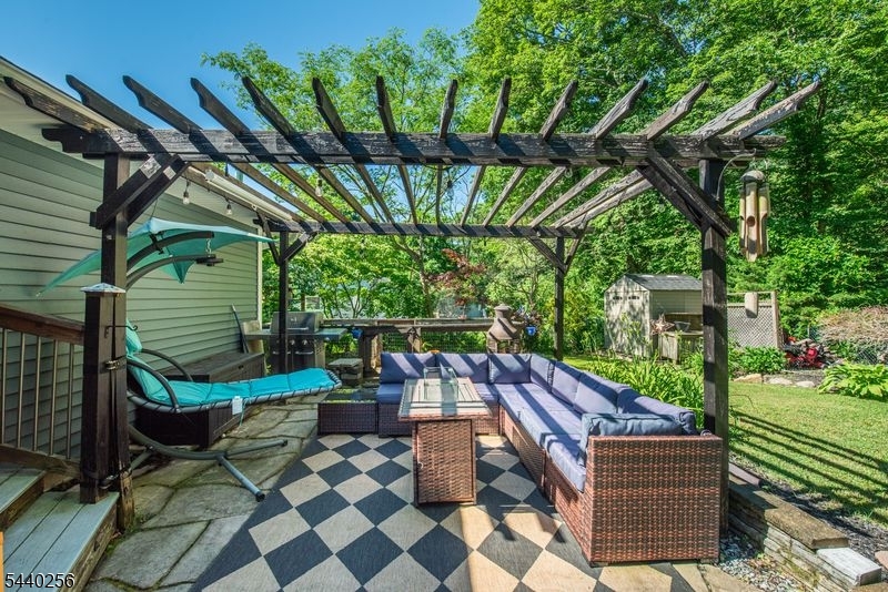 main property photo 21