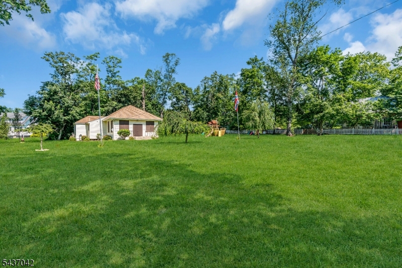 main property photo 42