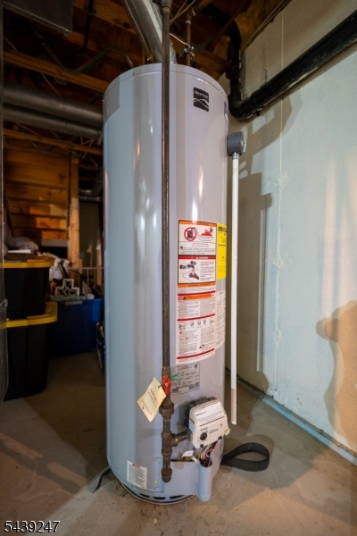 main property photo 45