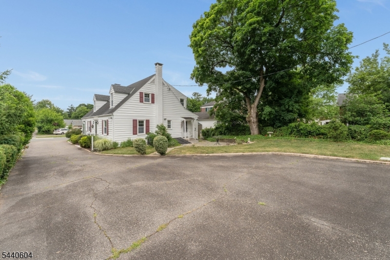 main property photo 27