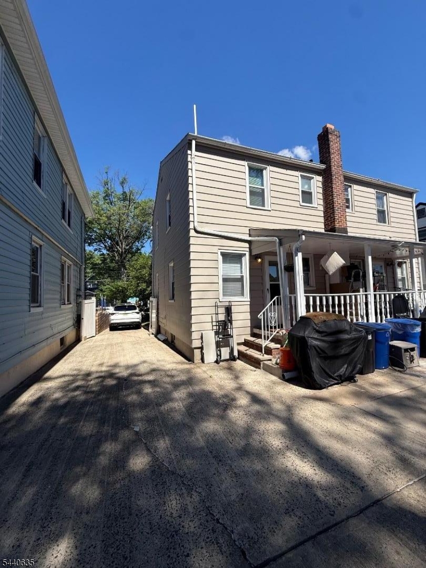 main property photo 19