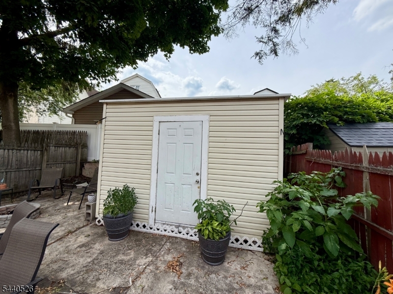 main property photo 21