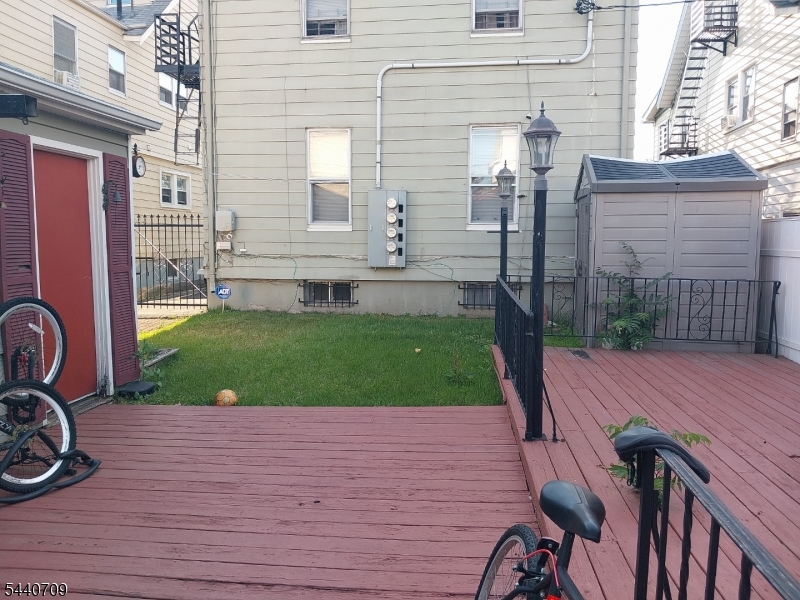 main property photo 14