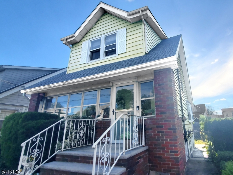 main property photo 14