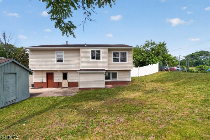 main property photo 34
