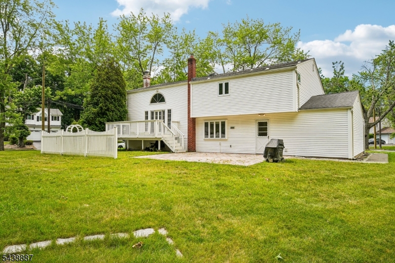 main property photo 34