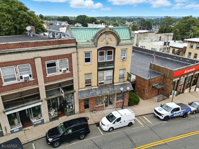 main property photo 18