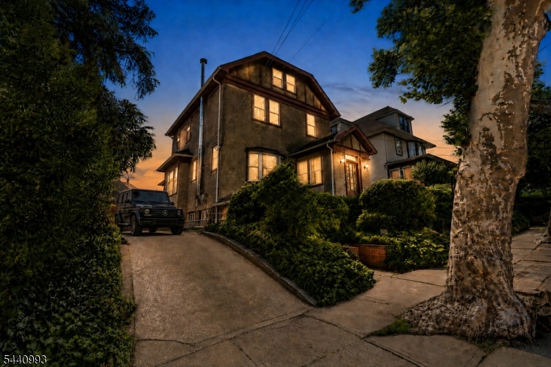 main property photo 34