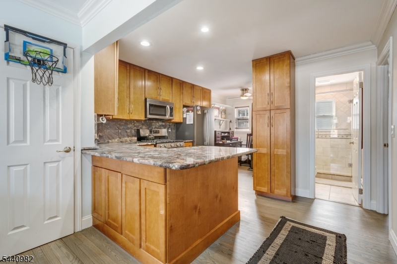 main property photo 5