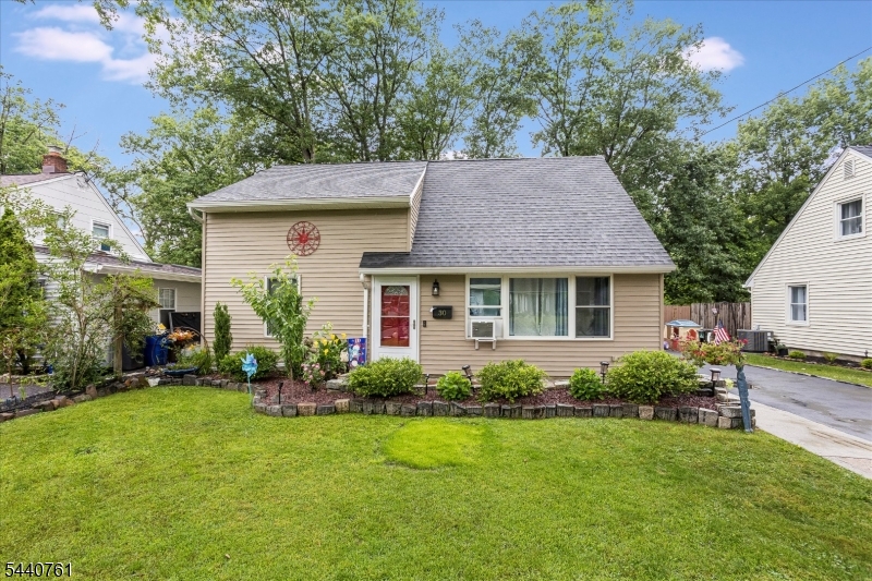 main property photo 3