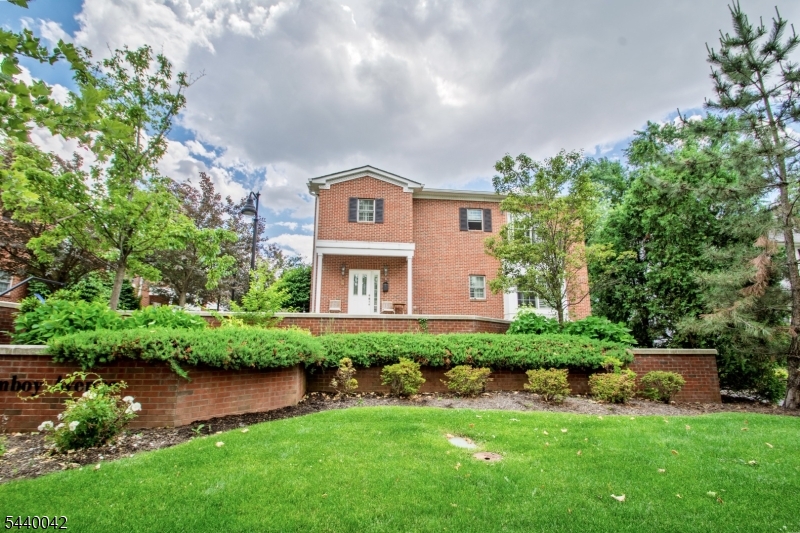 main property photo 15