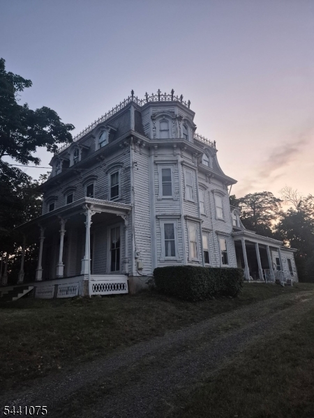 main property photo 24