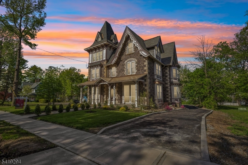 main property photo 34