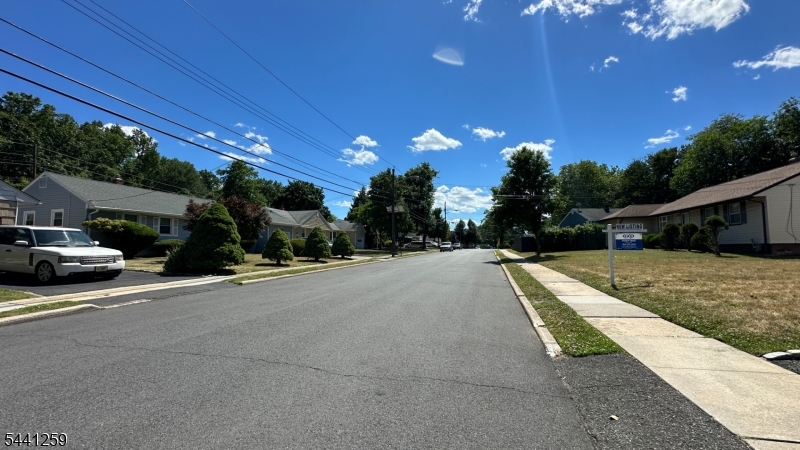 main property photo 19