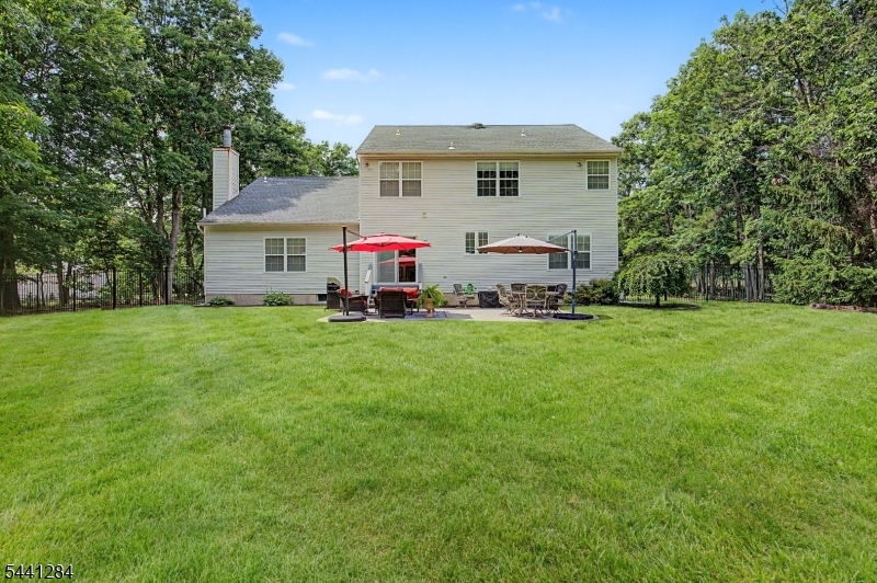 main property photo 12