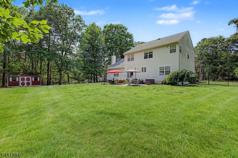main property photo 14