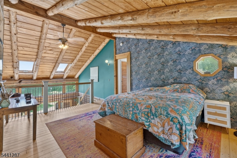 main property photo 34