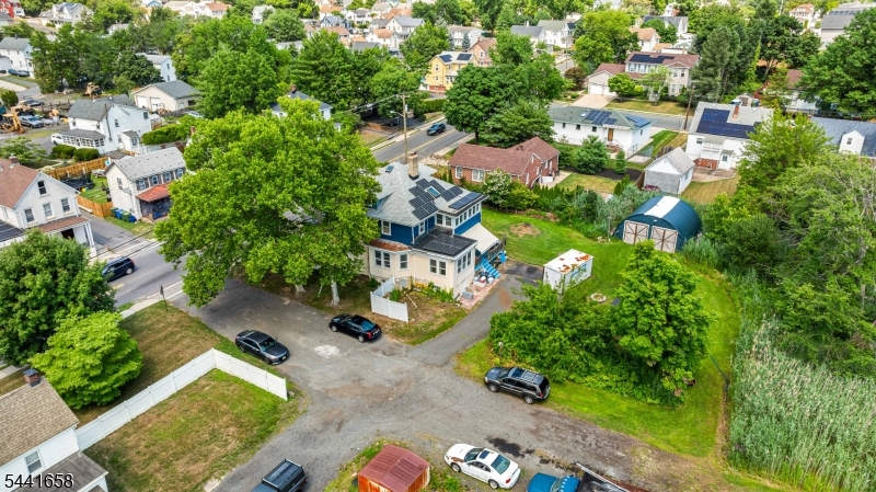 main property photo 37