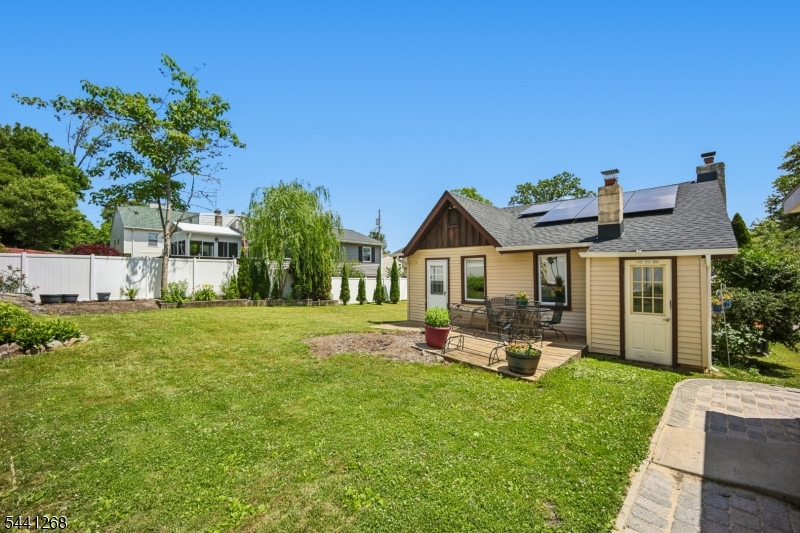 main property photo 32