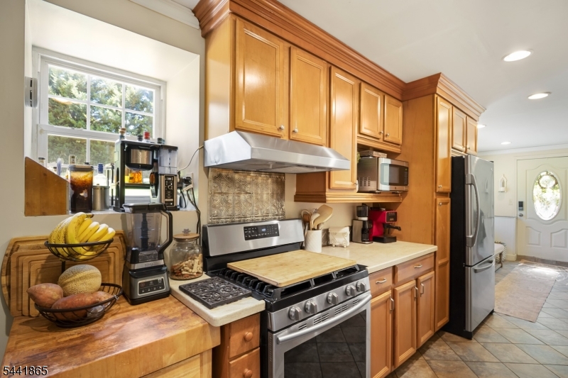 main property photo 9