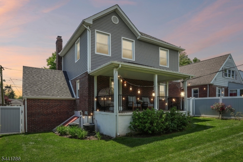 main property photo 13