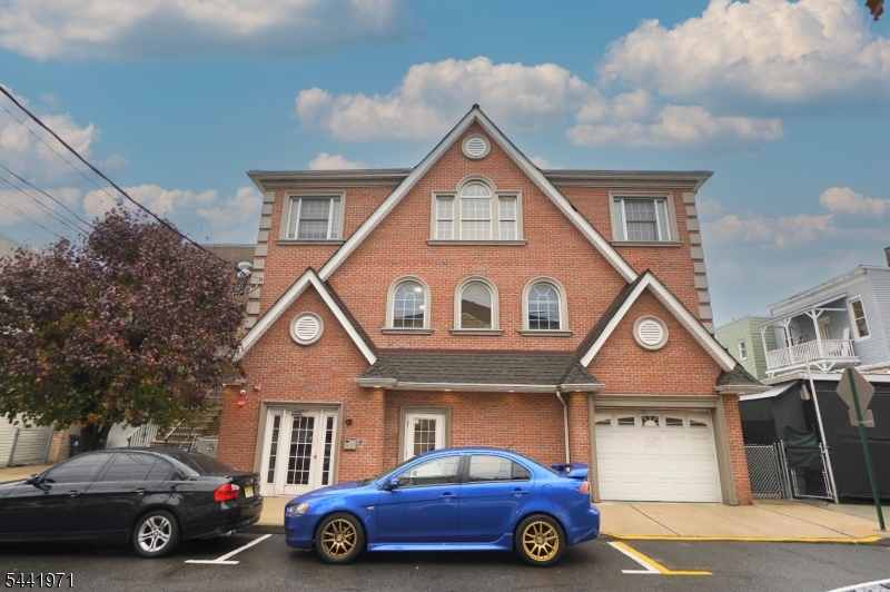 main property photo 16