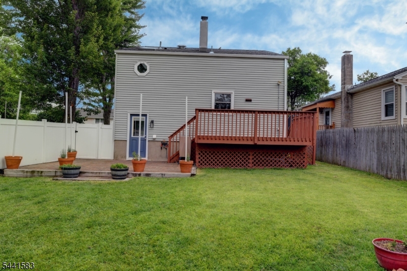 main property photo 32