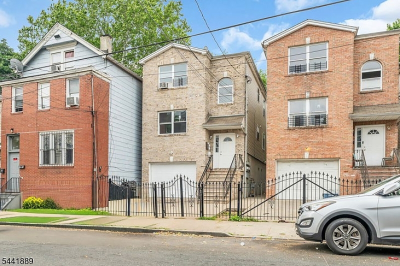 main property photo 47