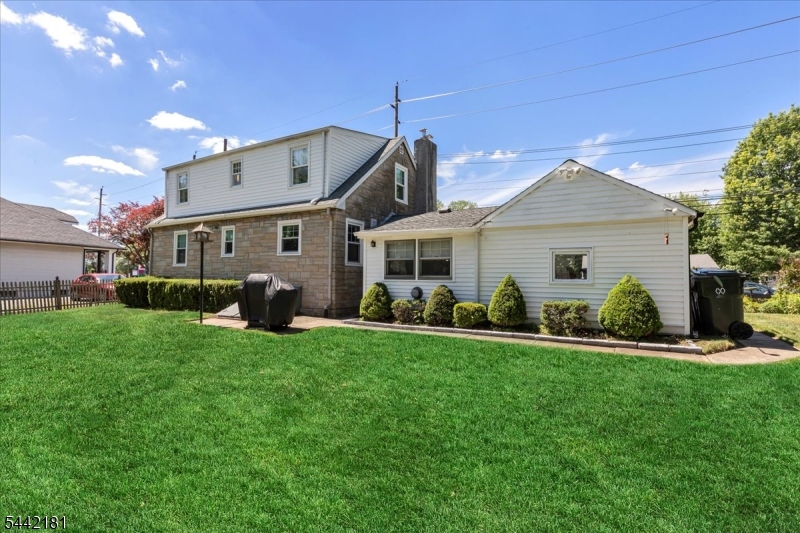 main property photo 31