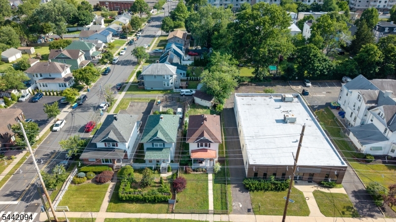 main property photo 36