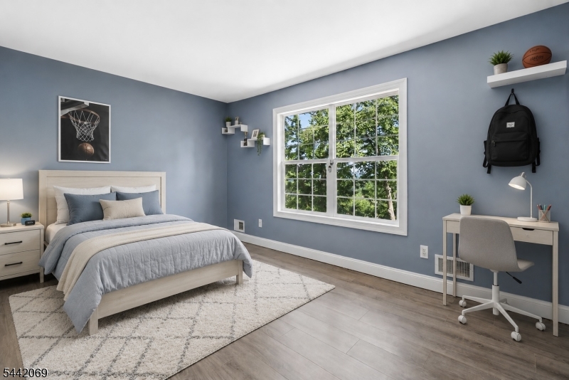 main property photo 15