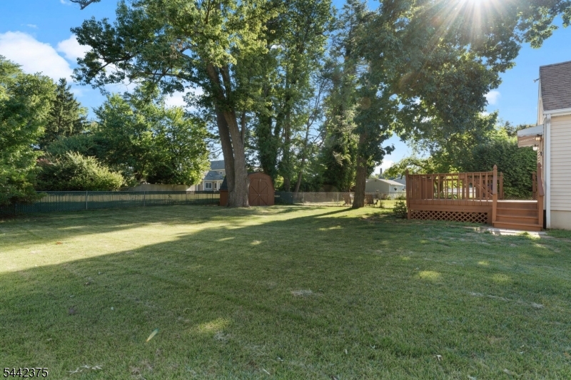 main property photo 40