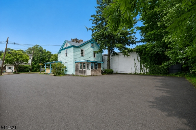 main property photo 21