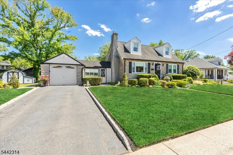 main property photo 26