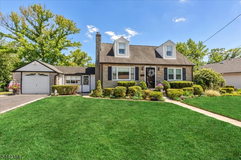 main property photo 5