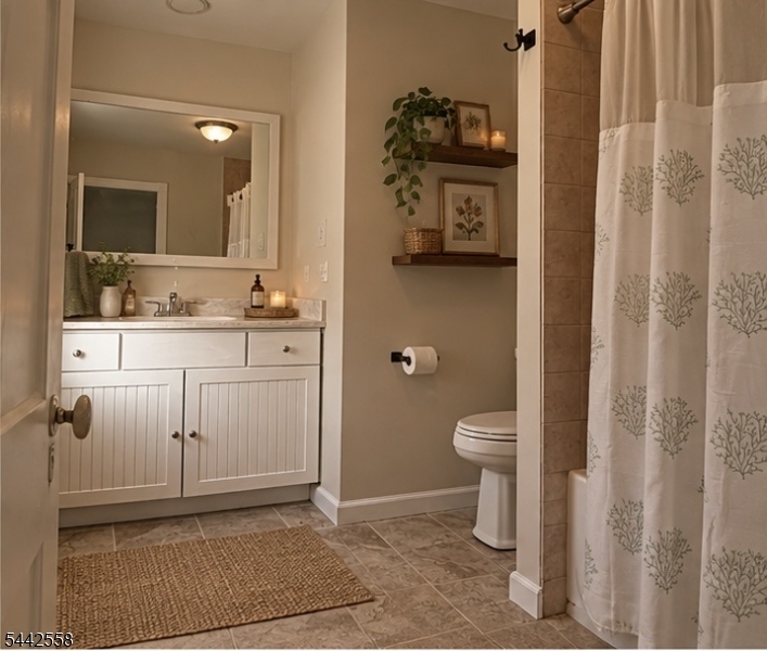 main property photo 18