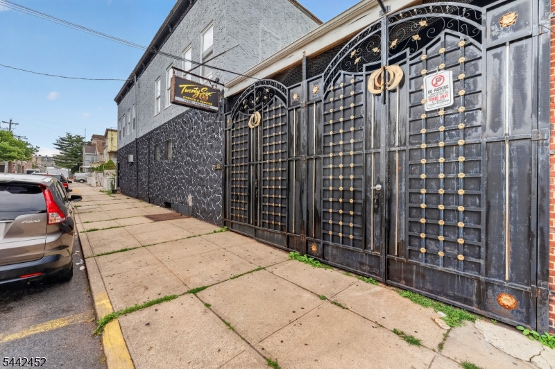 main property photo 37