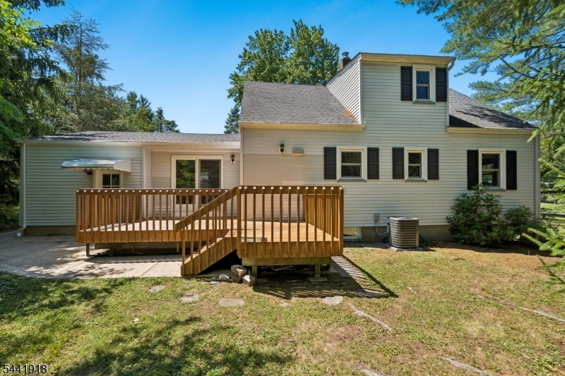 main property photo 19
