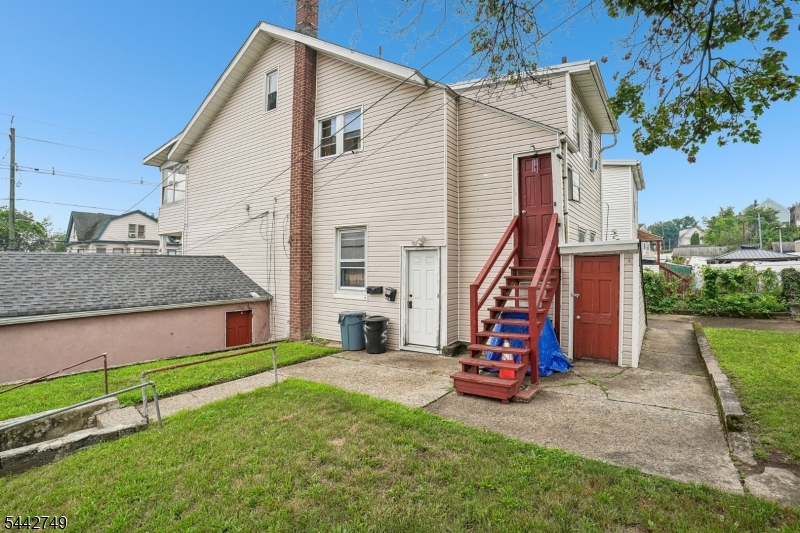 main property photo 24