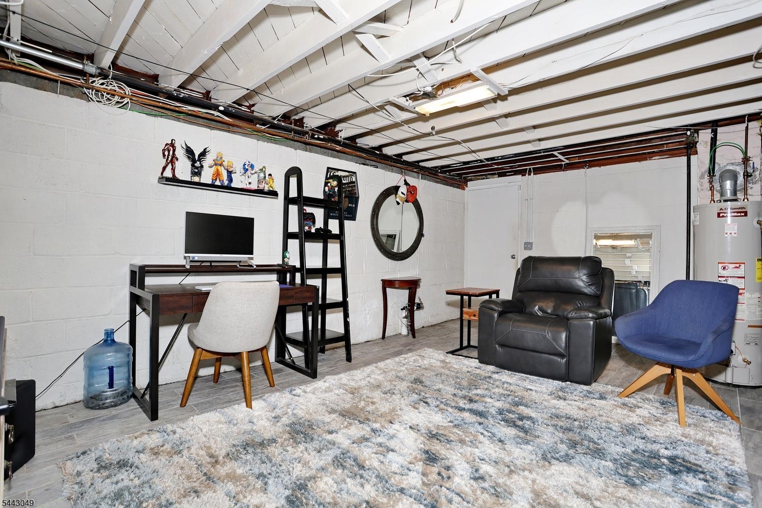 main property photo 28