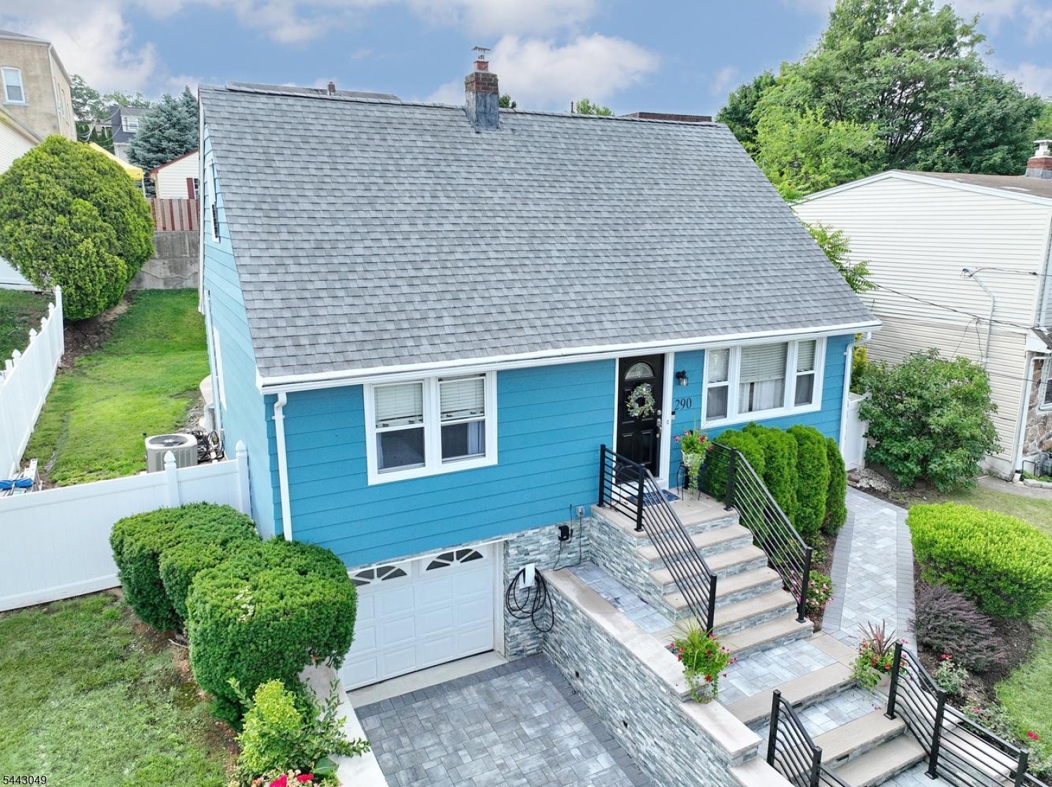 main property photo 39