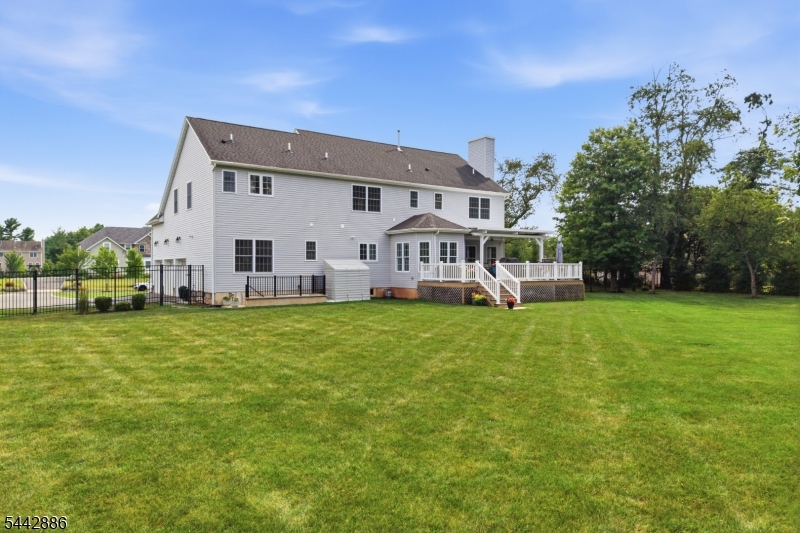 main property photo 44