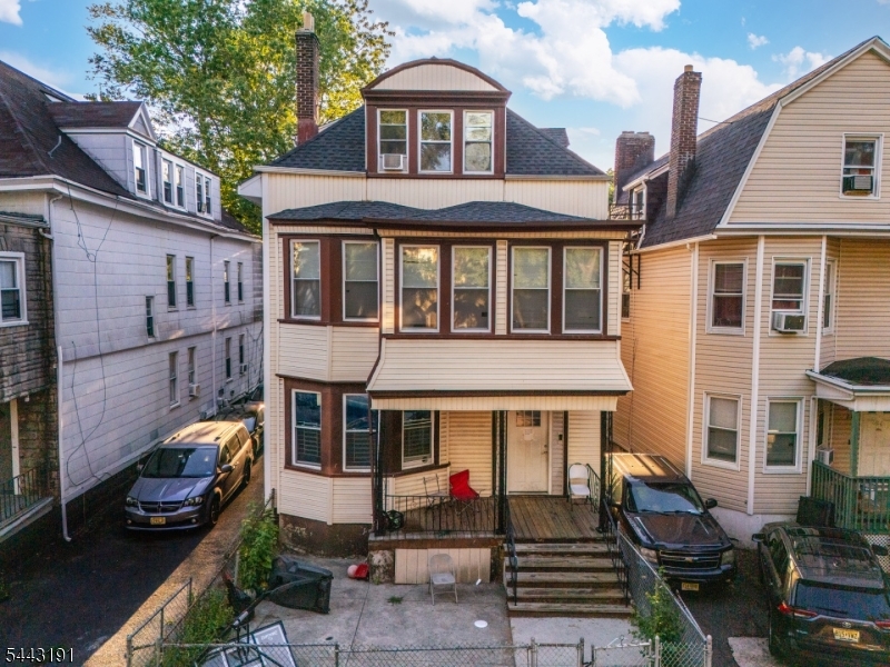 main property photo 34