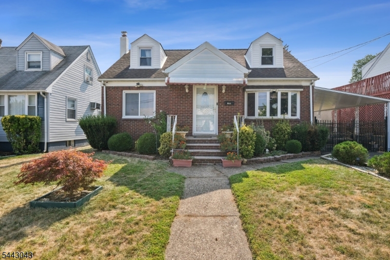 main property photo 18